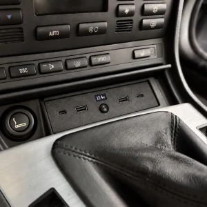 BMW E46 charging ashtray console installed